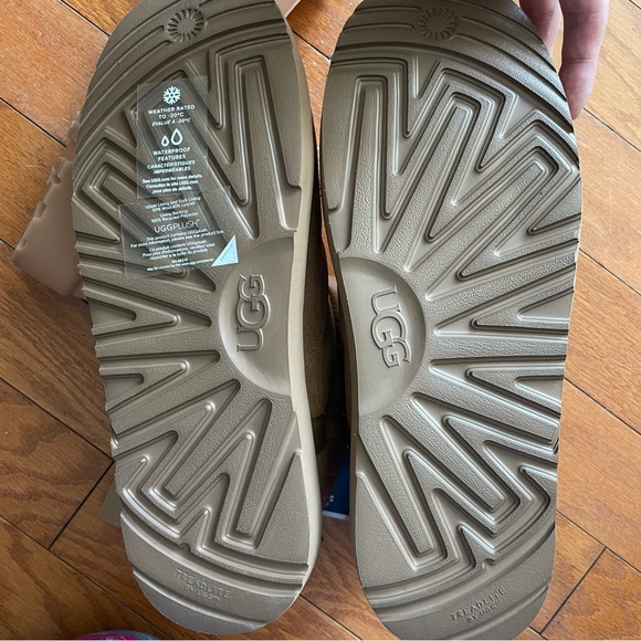 UGG men‘s boots size 11 new with tag - Picture 3 of 5